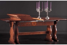Tavolo in legno di pino massello